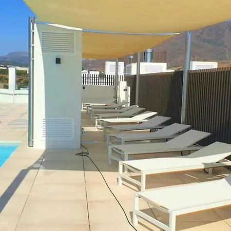 Lujoso Nuevo Playa Centro Estepona