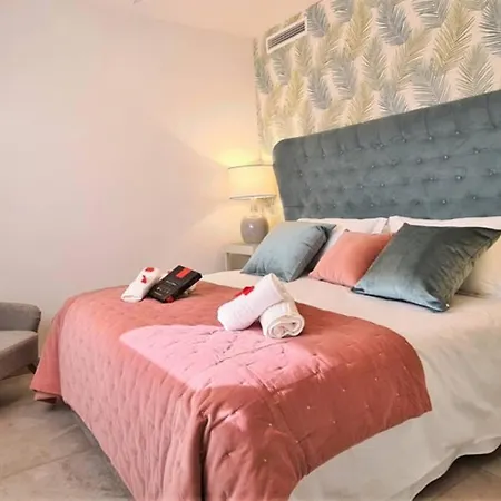 Lujoso Nuevo Playa Centro *