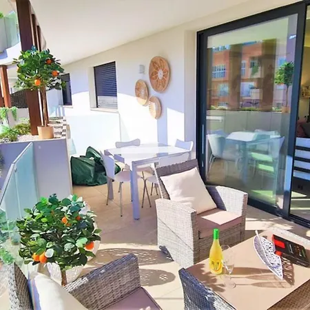 Lujoso Nuevo Playa Centro