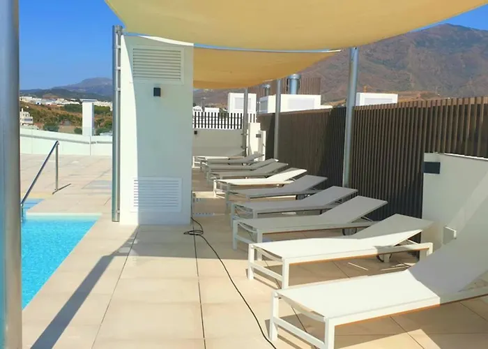 Lujoso Nuevo Playa Centro Estepona