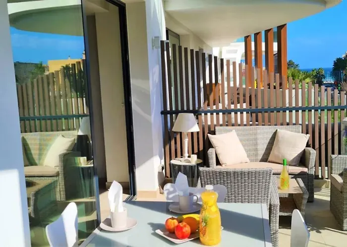 Lujoso Nuevo Playa Centro *