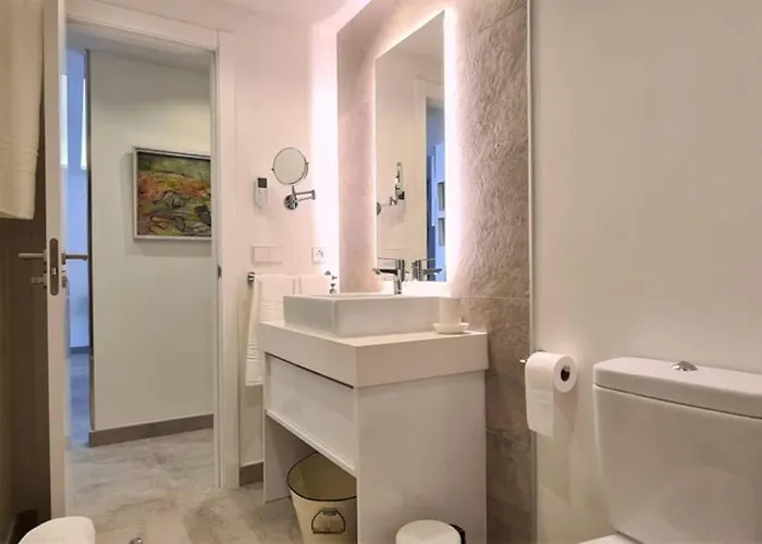 Lujoso Nuevo Playa Centro Estepona